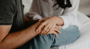 11 Signs of Prescription Drug Addiction: What to Do & How to Prevent It